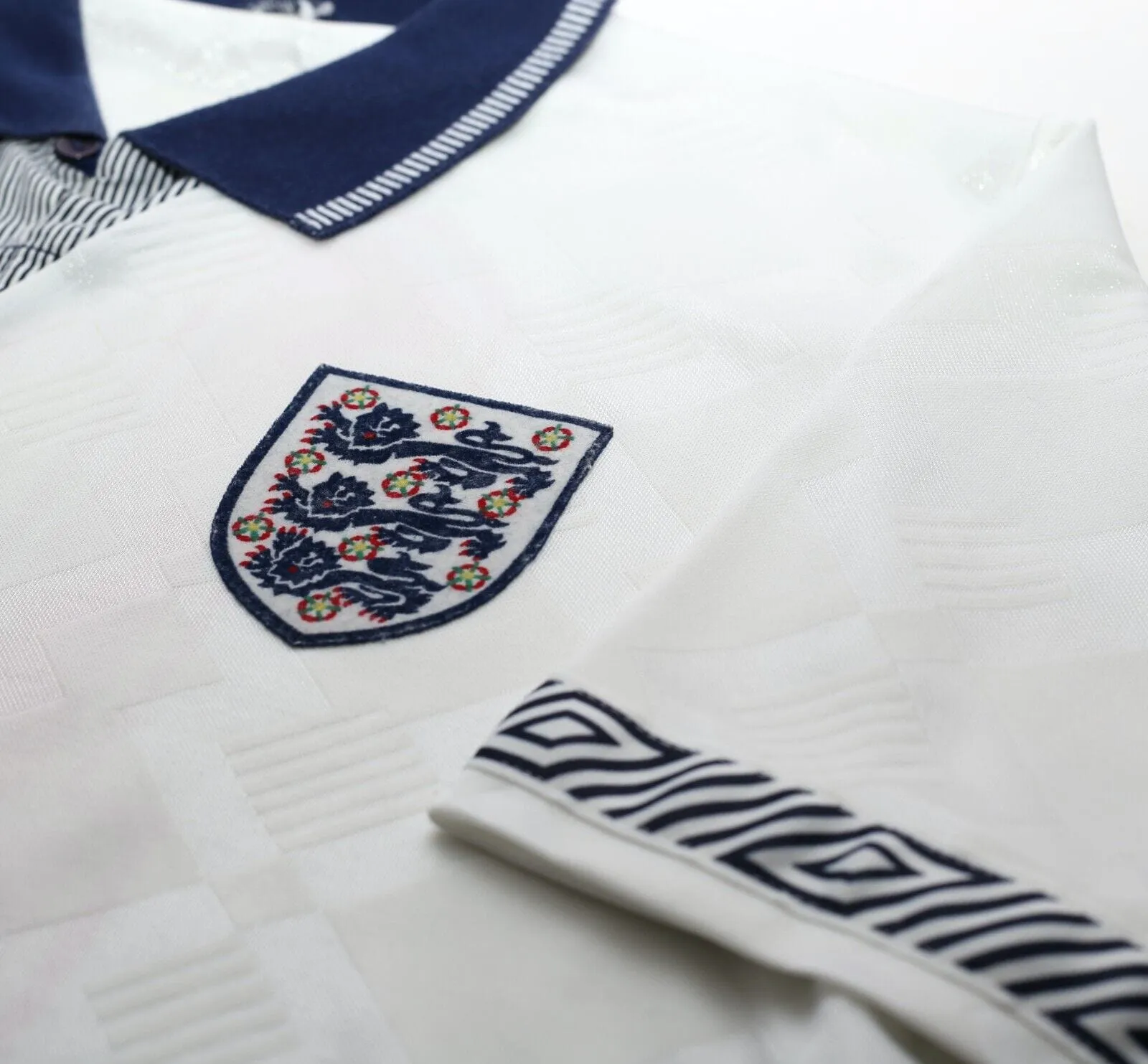 1990/92 GASCOIGNE #19 England Vintage Umbro Home Football Shirt (M) Italia 90