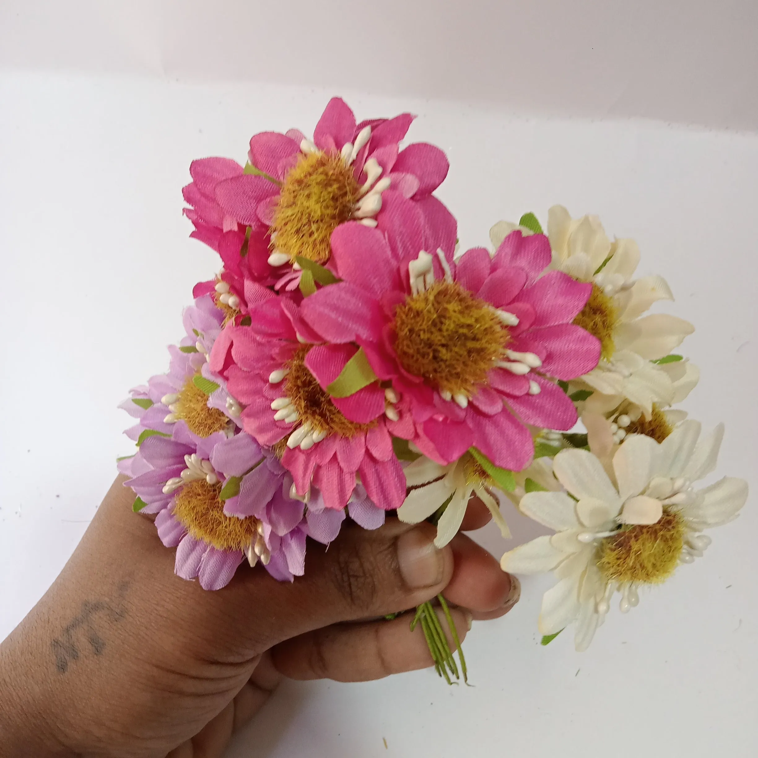 Artificial Flowers | 60Pcs