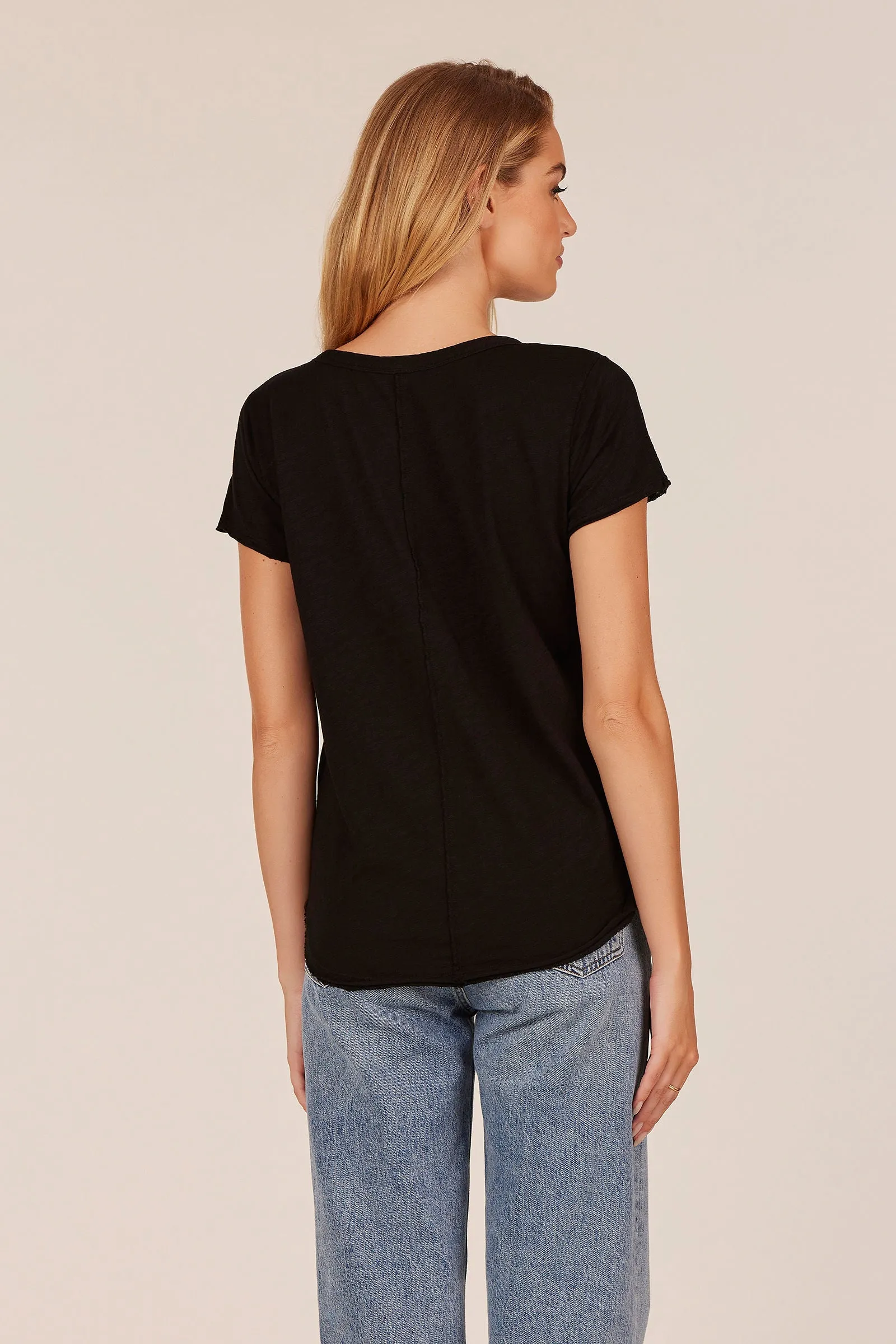 CENTER SEAM SHORT SLEEVE TEE