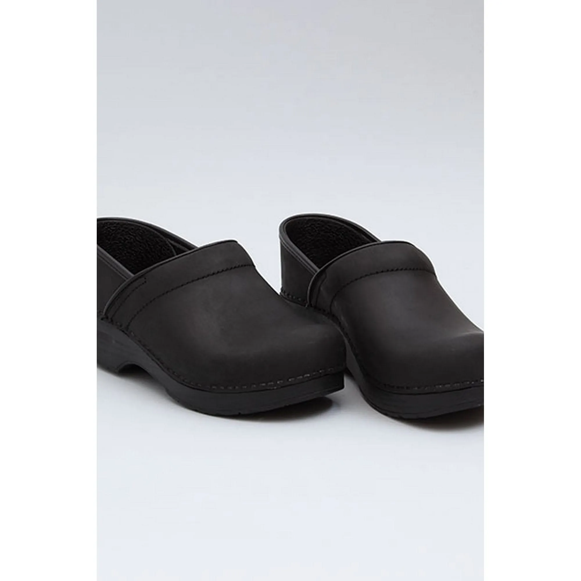 DANSKO Men's Narrow Professional Black Oiled Leather Clogs