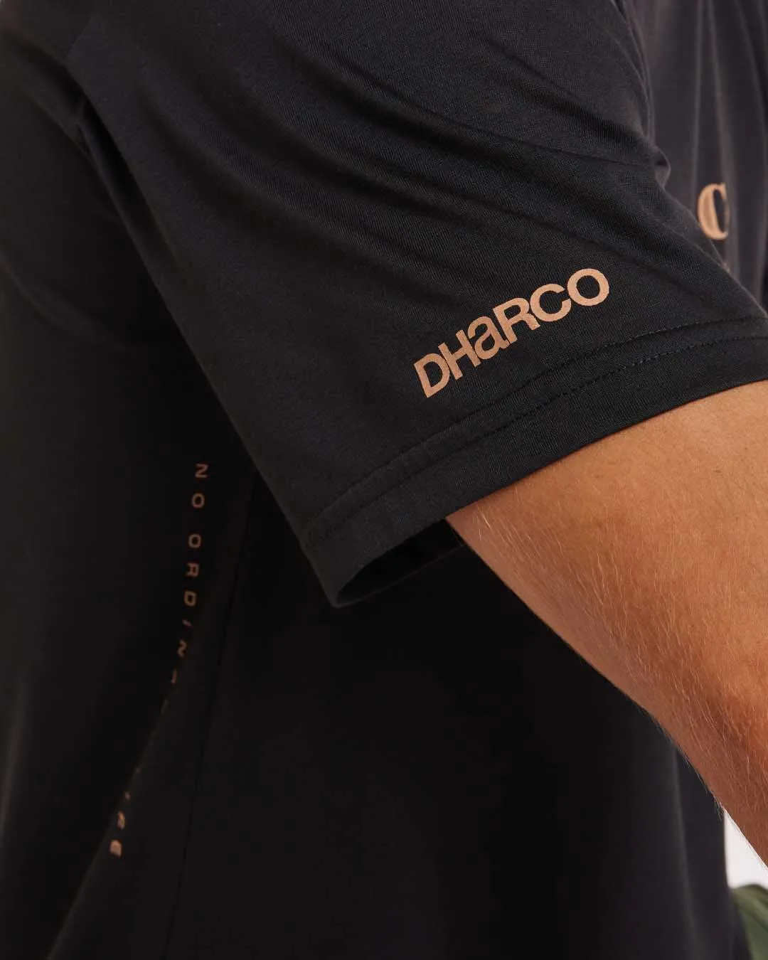 Dharco Mens Short Sleeve Tech Tee | Stealth