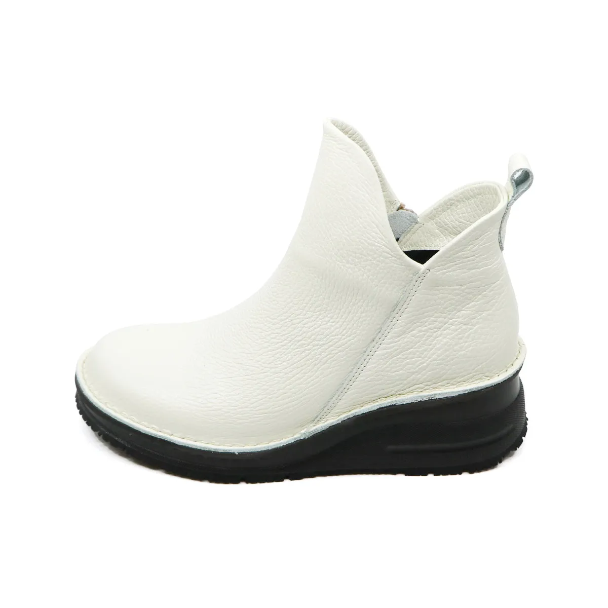 EWA Ivory Anti Slip Wide Fit Short Boots