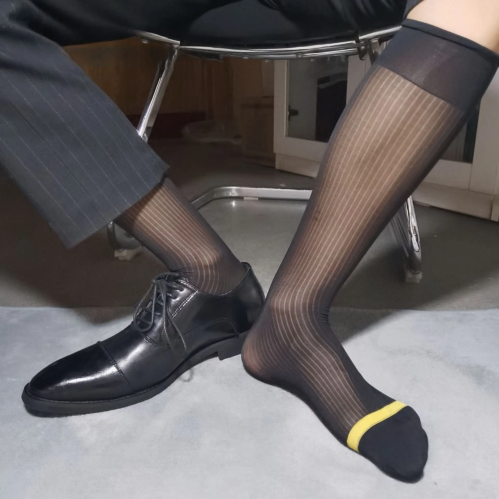 Gold Striped Fine-Striped Dress Socks