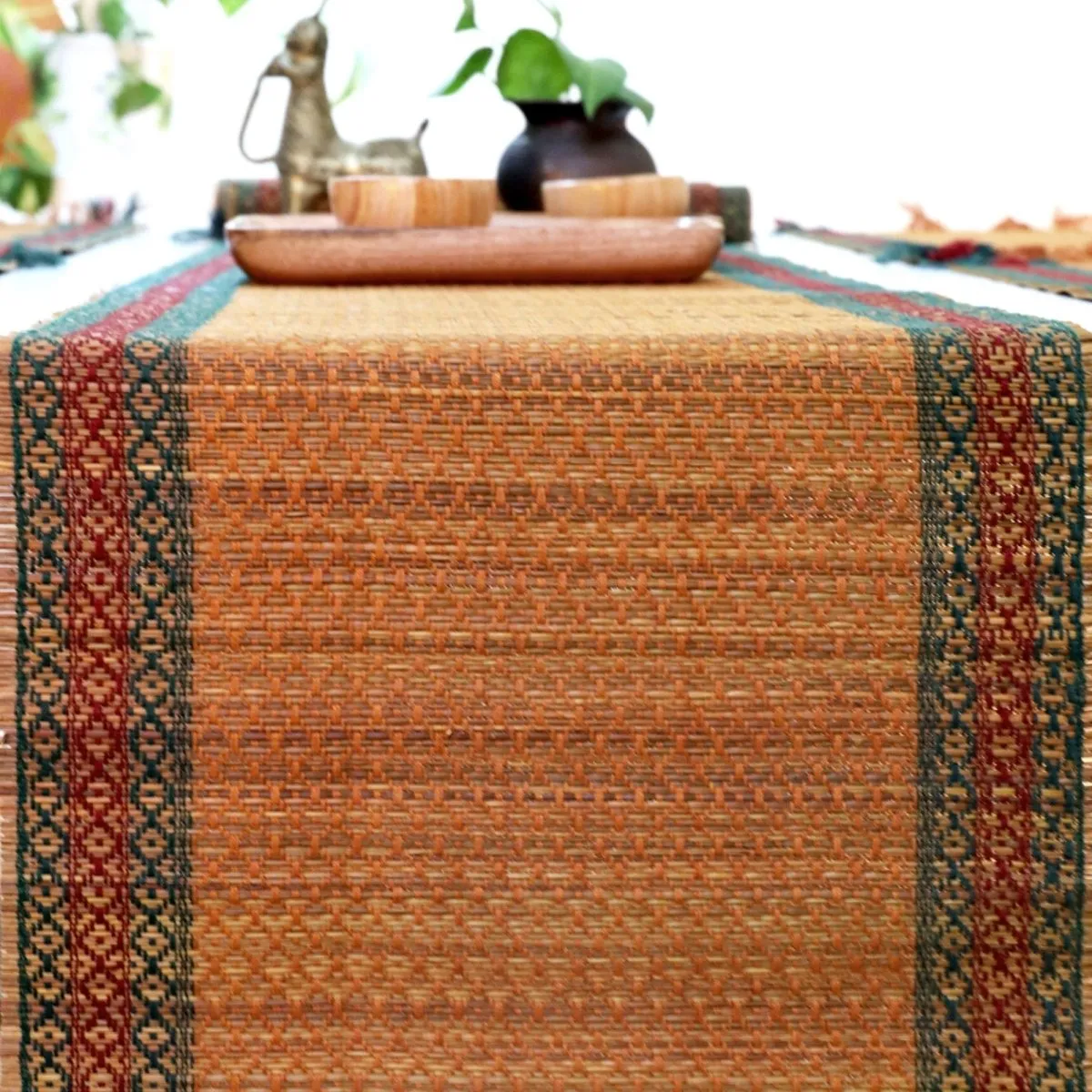 Handmade Dining Table Mats and Table Runner in Rust and Green (Set of 6/4) | Eco Friendly Tableware Sustainably Handwoven from Natural Grass