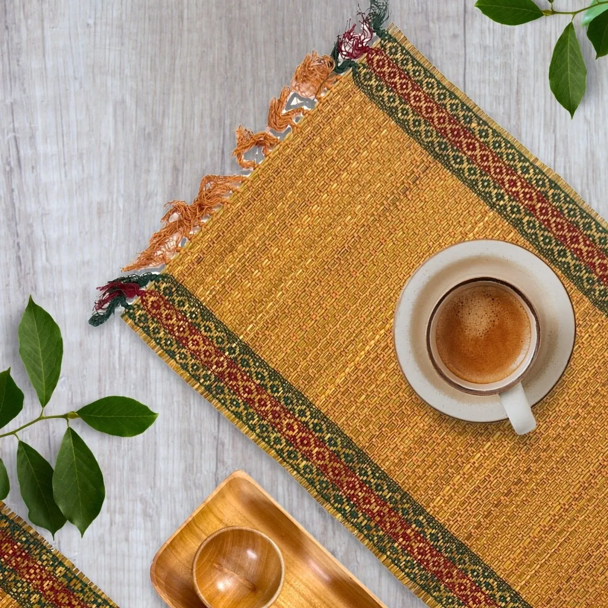 Handmade Dining Table Mats in Rust and Green (Set of 2/4/6) | Eco Friendly Tableware Sustainably Handwoven from Natural Grass