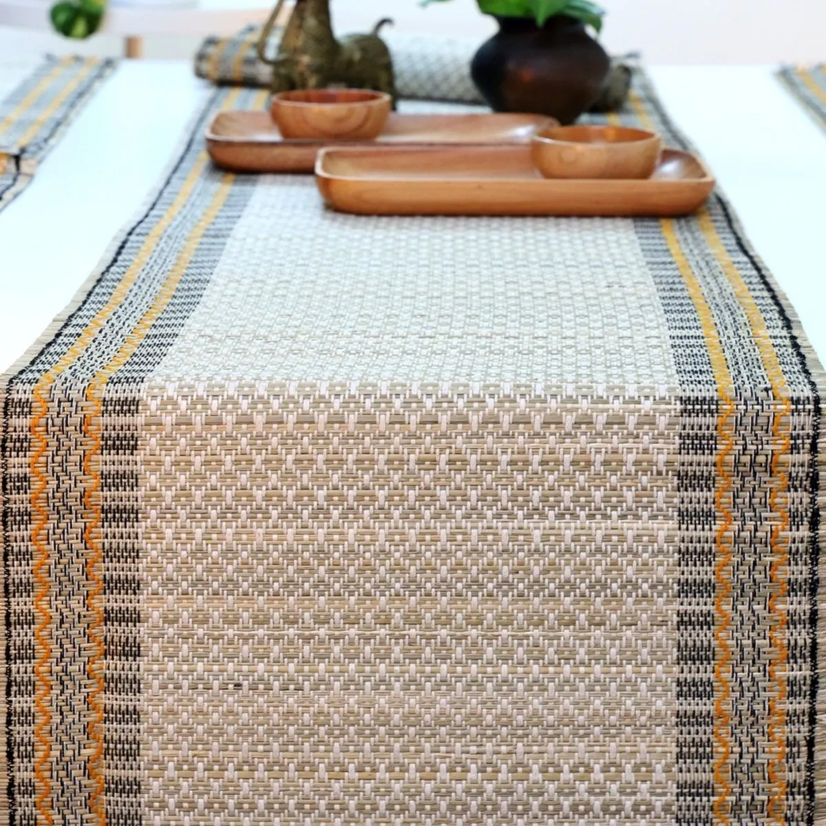 Handmade Dining Table Runner | Eco-Friendly Tableware Sustainably Handwoven from Natural Grass