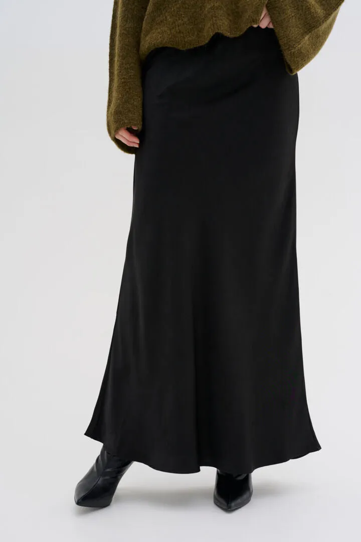 My Essential Wardrobe Estelle Long Skirt in Black