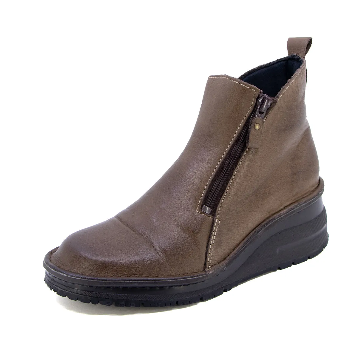 Nawa Grey Anti Slip Wide Fit Short Boots